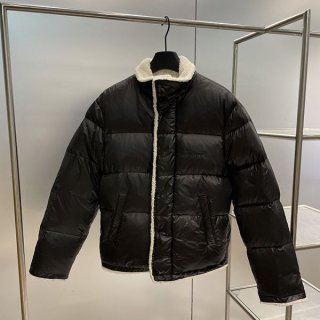 超入手困難サンローラン ナイロン ダウンジャケット 本物 Sat27750 超入手困難サンローラン ナイロン ダウンジャケット 本物 Sat27750