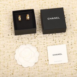 稀少 大人気 シャネル ピアス イヤリング 本物 she62738 稀少 大人気 シャネル ピアス イヤリング 本物 she62738