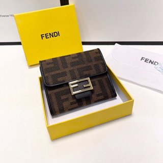 大人気!フェンディ FFモチーフバゲット マイクロ 三つ折財布 本物 8M0395A98PF0A6E 大人気!フェンディ FFモチーフバゲット マイクロ 三つ折財布 本物 8M0395A98PF0A6E