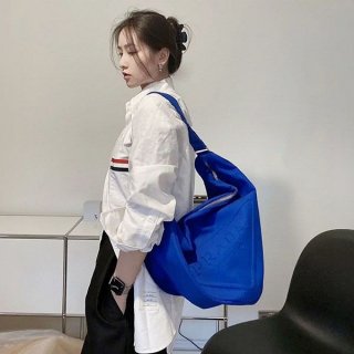 21-22AW プラダ トライアングル キャンバスバッグ コピー puq32331 21-22AW プラダ トライアングル キャンバスバッグ コピー puq32331