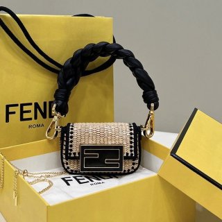 絶対欲しい!可愛いフェンディ ミニ レザーブ レードバッグ 本物 feu07369 絶対欲しい!可愛いフェンディ ミニ レザーブ レードバッグ 本物 feu07369