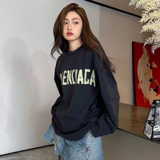バレンシアガ 本物 ロゴ オーバーサイズ クルーネック スウェット bar66700 バレンシアガ 本物 ロゴ オーバーサイズ クルーネック スウェット bar66700