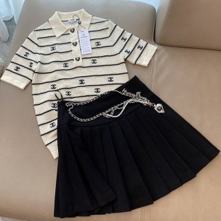 *完売必至*シャネル ランウェイ スカート 本物 下セット sht52676 *完売必至*シャネル ランウェイ スカート 本物 下セット sht52676