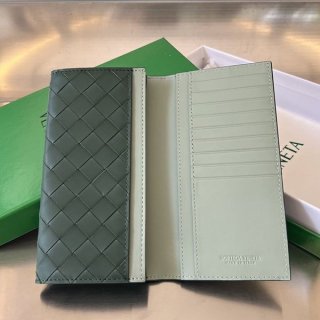 注目★ボッテガ ヴェネタ コインパース付きロングウォレッコピー box81335 注目★ボッテガ ヴェネタ コインパース付きロングウォレッコピー box81335