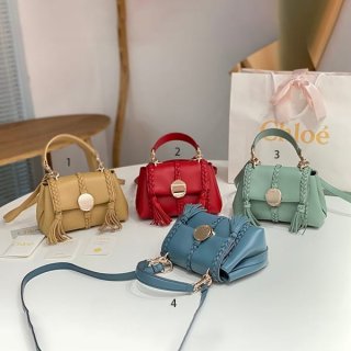 セレブ多数愛用クロエ penelope ミディアム ソフト ショルダーバッグ 本物 4色 CHC23AS575K セレブ多数愛用クロエ penelope ミディアム ソフト ショルダーバッグ 本物 4色 CHC23AS575K