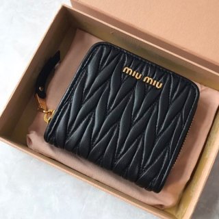 大人気!ミュウミュウ カードケース 本物 カードホルダー コインケース myl68630 大人気!ミュウミュウ カードケース 本物 カードホルダー コインケース myl68630