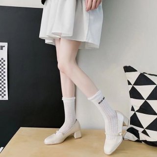 【女性の憧れ☆】ミュウミュウ ソックス 本物 4足セット ブラック&ホワイト myt43219 【女性の憧れ☆】ミュウミュウ ソックス 本物 4足セット ブラック&ホワイト myt43219