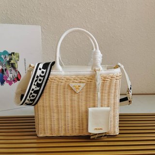 プラダ 本物 ウィッカーキャンバス かごバッグ puz00714 プラダ 本物 ウィッカーキャンバス かごバッグ puz00714