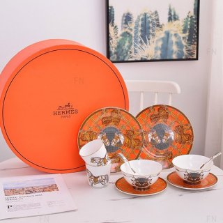 【ギフトにも☆】エルメス 食器 本物 10点セット erq69452 【ギフトにも☆】エルメス 食器 本物 10点セット erq69452
