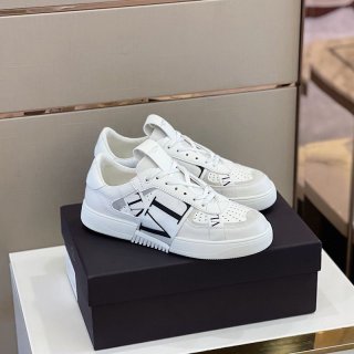 累積売上総額第１位！ヴァレンティノ 本物 VL7N ロゴ リボン カーフレザー ローカット ハイテクスニーカー Vug83320