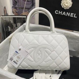 絶対欲しい!シャネル本物 キャビアスキン ミニボストン型バッグ shm26756 絶対欲しい!シャネル本物 キャビアスキン ミニボストン型バッグ shm26756
