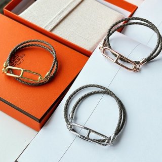 入手困難エルメス チョーカーにも ロウリス レザーダブルブレスレット本物 erk98359 入手困難エルメス チョーカーにも ロウリス レザーダブルブレスレット本物 erk98359