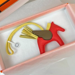 エルメス 本物 ロデオ ペガサス PM チャーム アニオン×コットン eri17972 エルメス 本物 ロデオ ペガサス PM チャーム アニオン×コットン eri17972