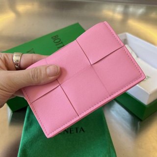 【大特価】ボッテガヴェネタ イントレチャート コピー カードケース bom64107 【大特価】ボッテガヴェネタ イントレチャート コピー カードケース bom64107