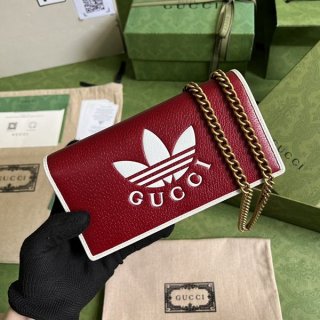 超希少!アディダス×グッチ 本物 チェーン付き ウォレット ショルダーバッグ 621892 UZ3BG8847 超希少!アディダス×グッチ 本物 チェーン付き ウォレット ショルダーバッグ 621892 UZ3BG8847