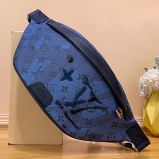 稀少ルイヴィトン ディスカバリーバムバッグ PM コピー M22576 稀少ルイヴィトン ディスカバリーバムバッグ PM コピー M22576