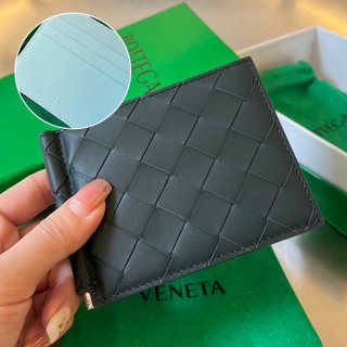稀少 ボッテガヴェネタ 本物 イントレチャート マネークリップ付き二つ折りウォレット bok27251 稀少 ボッテガヴェネタ 本物 イントレチャート マネークリップ付き二つ折りウォレット bok27251