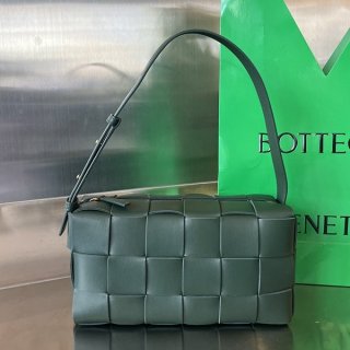 ボッテガ ヴェネタ カセット クロスボディバッグ コピー【人気商品】 bob59000 ボッテガ ヴェネタ カセット クロスボディバッグ コピー【人気商品】 bob59000