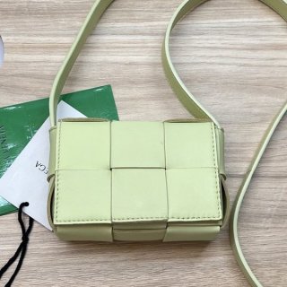 ボッテガ ヴェネタ キャンディー コピーカセット クロスボディミニバッグ boq55662 ボッテガ ヴェネタ キャンディー コピーカセット クロスボディミニバッグ boq55662