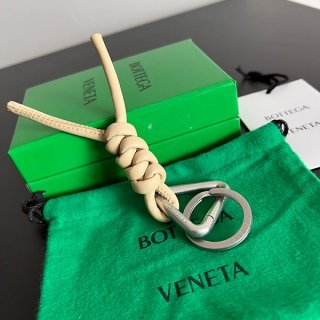 注目★ボッテガヴェネタ 本物 組紐レザーキーリング 人気個性派 bou87212