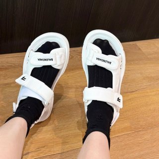 ★完売必至★バレンシアガ TOURIST サンダル 本物 706277W2CCF1912 ★完売必至★バレンシアガ TOURIST サンダル 本物 706277W2CCF1912