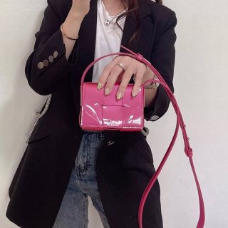 超希少 ボッテガ ヴェネタ キャンディー 本物カセット クロスボディミニバッグ boy09839 超希少 ボッテガ ヴェネタ キャンディー 本物カセット クロスボディミニバッグ boy09839