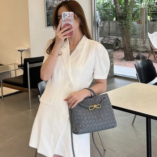 可愛いボッテガヴェネタ Andiamo 本物 レザー ショルダー バッグ bog54004 可愛いボッテガヴェネタ Andiamo 本物 レザー ショルダー バッグ bog54004