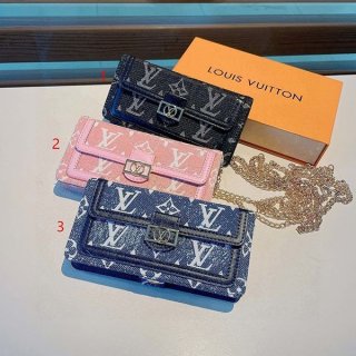 大人気!ルイヴィトン チェーン付き携帯電話バッグ 本物 vuh16247 大人気!ルイヴィトン チェーン付き携帯電話バッグ 本物 vuh16247