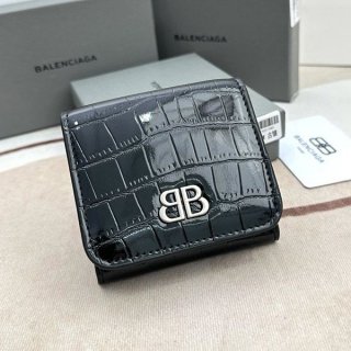 高級ブランドバレンシアガ コピー クロコダイル BB ミニウォレット bal33401 高級ブランドバレンシアガ コピー クロコダイル BB ミニウォレット bal33401