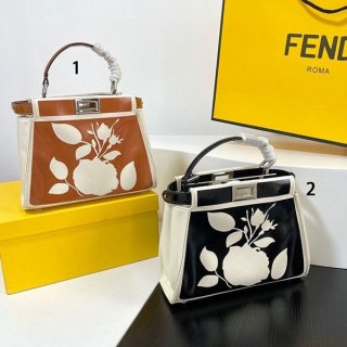 新デザイン フェンディ PEEKABOO コピー ピーカブー アイコニック ミニ feu76725 新デザイン フェンディ PEEKABOO コピー ピーカブー アイコニック ミニ feu76725