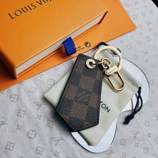 国内即発ルイヴィトン 本物 キーホルダーアンシャッペ LVロゴ vur86134