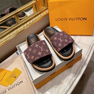 大人気!ルイヴィトン サンダル コピー サンバス ライン ミュール 4色 vur93435 大人気!ルイヴィトン サンダル コピー サンバス ライン ミュール 4色 vur93435