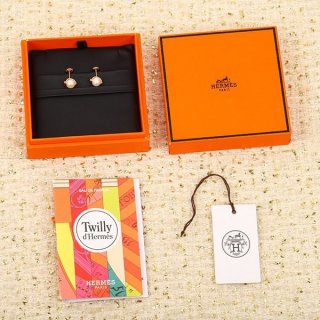 注目度NO.1 エルメス パール ピアス コピー 送料無料 erl79607 注目度NO.1 エルメス パール ピアス コピー 送料無料 erl79607