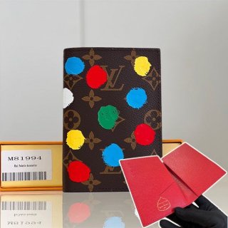 ★追跡付き発送で安心草間彌生コラボ ルイヴィトン 本物 クーヴェルテュールパスポール NM M81994 ★追跡付き発送で安心草間彌生コラボ ルイヴィトン 本物 クーヴェルテュールパスポール NM M81994