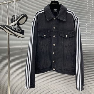 追跡付き 安いバレンシアガ アディダス コピートラックスーツジャケット 724775TNW541129 追跡付き 安いバレンシアガ アディダス コピートラックスーツジャケット 724775TNW541129