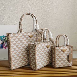 激安価格!プラダ シンボル ファブリック 本物 スモールバッグ pus03754 激安価格!プラダ シンボル ファブリック 本物 スモールバッグ pus03754