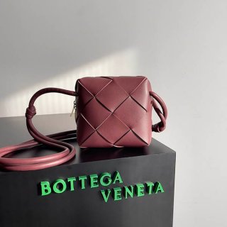ボッテガヴェネタ ミニ カセット カメラバッグ 本物 bok32981 ボッテガヴェネタ ミニ カセット カメラバッグ 本物 bok32981