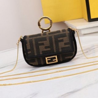 入手困難 フェンディ VERSACE コラボナノ バゲット 本物 マイクロ バッグ fey71325 入手困難 フェンディ VERSACE コラボナノ バゲット 本物 マイクロ バッグ fey71325