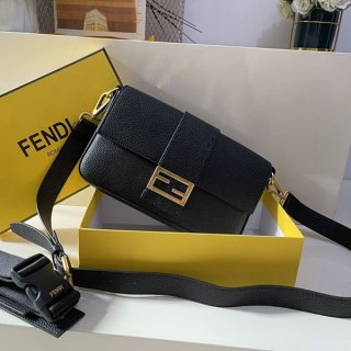 激安価格!フェンディ マイクロ フラット バゲット レザー バッグ 本物 fed13953 激安価格!フェンディ マイクロ フラット バゲット レザー バッグ 本物 fed13953
