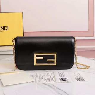 21-22AWフェンディ 本物 財布内蔵ミニバッグ ポーチ付き ブラックレザー ミニバッグ 8BS032AHM0F0KUR