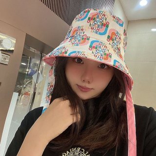 グッチ×ノースフェイス コピー リバーシブル バケットハット guy76147 グッチ×ノースフェイス コピー リバーシブル バケットハット guy76147