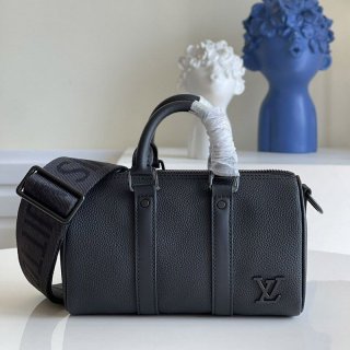 限定《上品》ルイヴィトン アエログラム キーポル バンドリエールコピー XS vuq09703 限定《上品》ルイヴィトン アエログラム キーポル バンドリエールコピー XS vuq09703