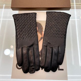 ボッテガヴェネタ イントレチャートレザー グローブ 本物 bom96217 ボッテガヴェネタ イントレチャートレザー グローブ 本物 bom96217