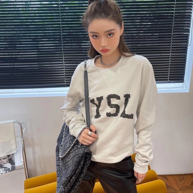 超話題!サンローラン トレーナー 本物 YSL スウェットシャツ 666979Y36IP9766