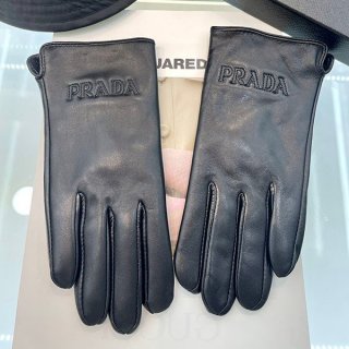 プラダ ロゴ付 ブラックレザー グローブ コピー puu55945 プラダ ロゴ付 ブラックレザー グローブ コピー puu55945