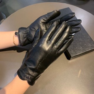 プラダ ロゴ付 ナッパレザー グローブ コピー pui33690 プラダ ロゴ付 ナッパレザー グローブ コピー pui33690
