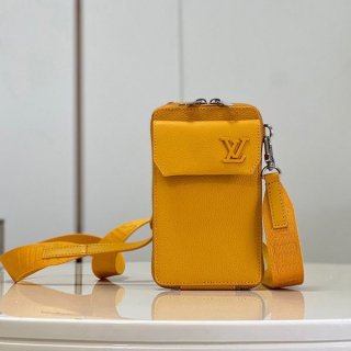 入手困難ルイヴィトン フォン ポーチ ショルダーバッグ コピー vur97619 入手困難ルイヴィトン フォン ポーチ ショルダーバッグ コピー vur97619