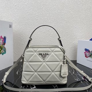 ☆超人気☆プラダ ロゴ ハンドバッグ ショルダーバッグ 本物 puf30026 ☆超人気☆プラダ ロゴ ハンドバッグ ショルダーバッグ 本物 puf30026