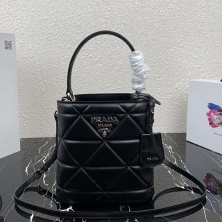 注目★プラダ ロゴ ハンドバッグ ショルダーバッグ 本物 puq26310 注目★プラダ ロゴ ハンドバッグ ショルダーバッグ 本物 puq26310