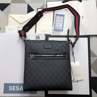 グッチ GGスプリーム スモールメッセンジャー ショルダーバッグコピーgg21082711 グッチ GGスプリーム スモールメッセンジャー ショルダーバッグコピーgg21082711